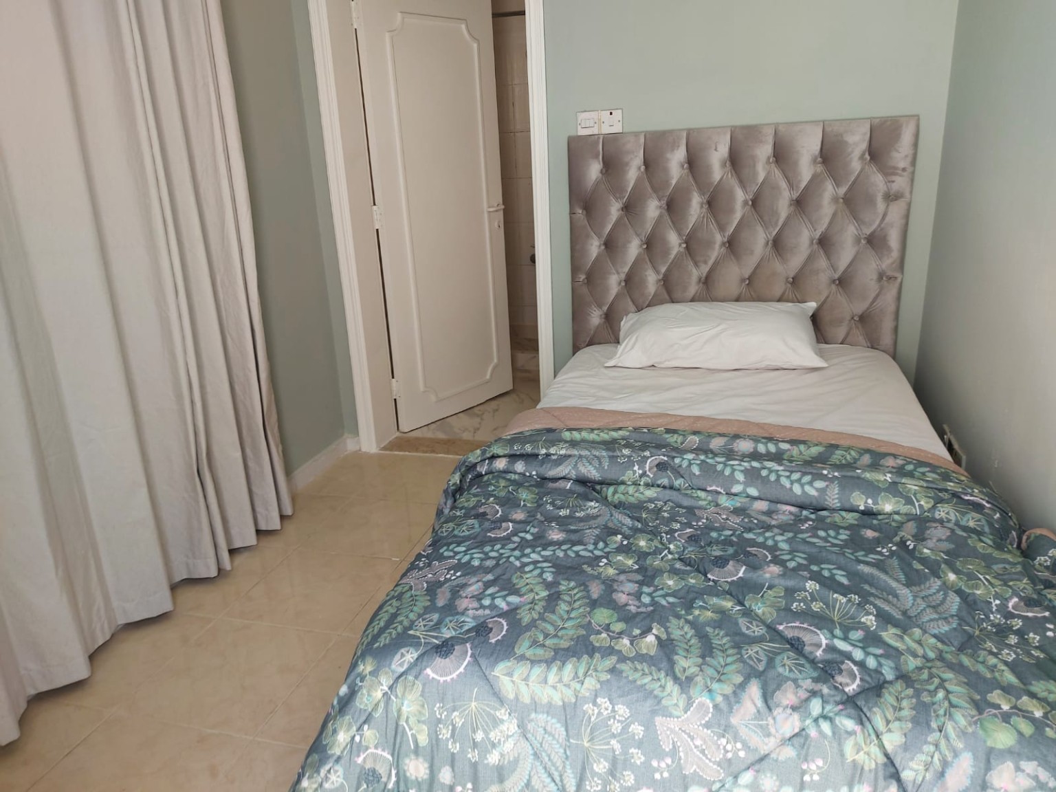Furnished single room — O503